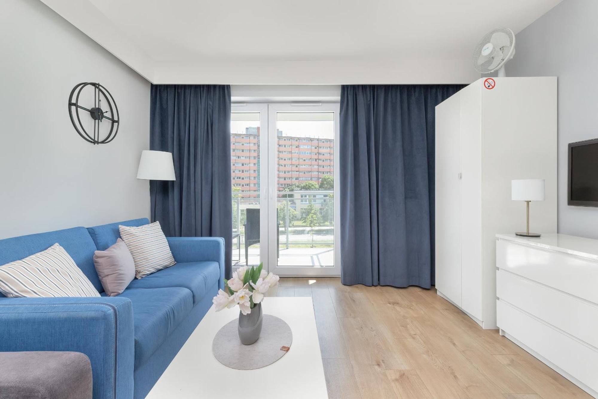 Apartment Przytulne Z Balkonem & Parkingiem By Rent Like *