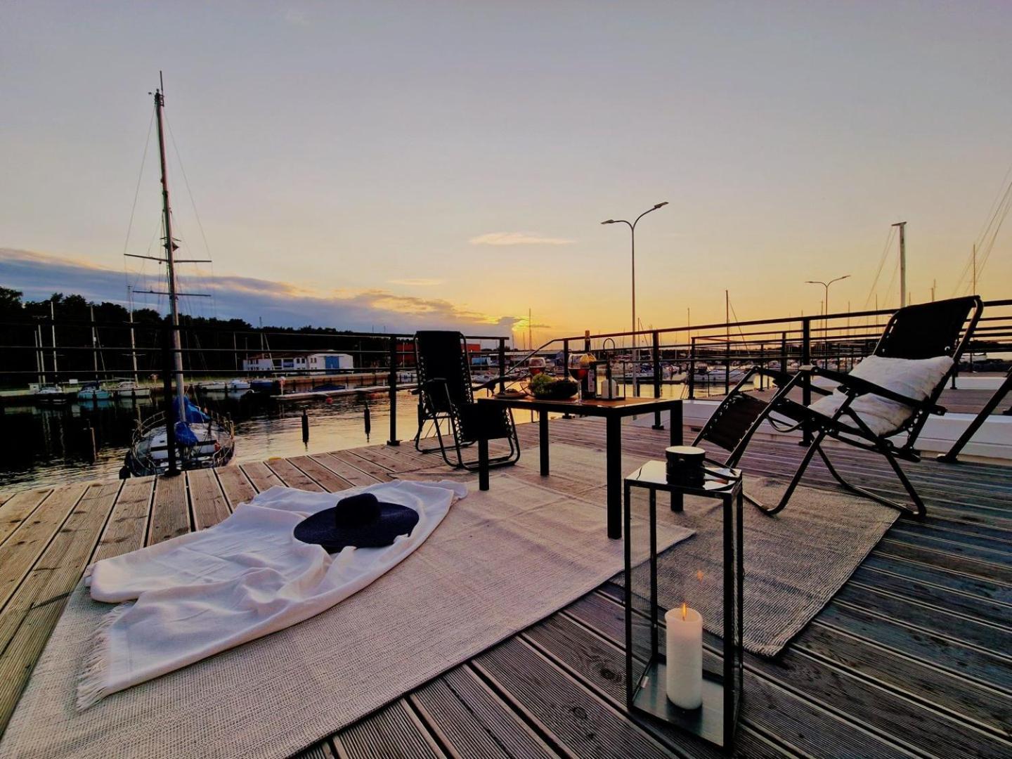 Houseboat - Dom Na Wodzie - Karawela * Gdańsk