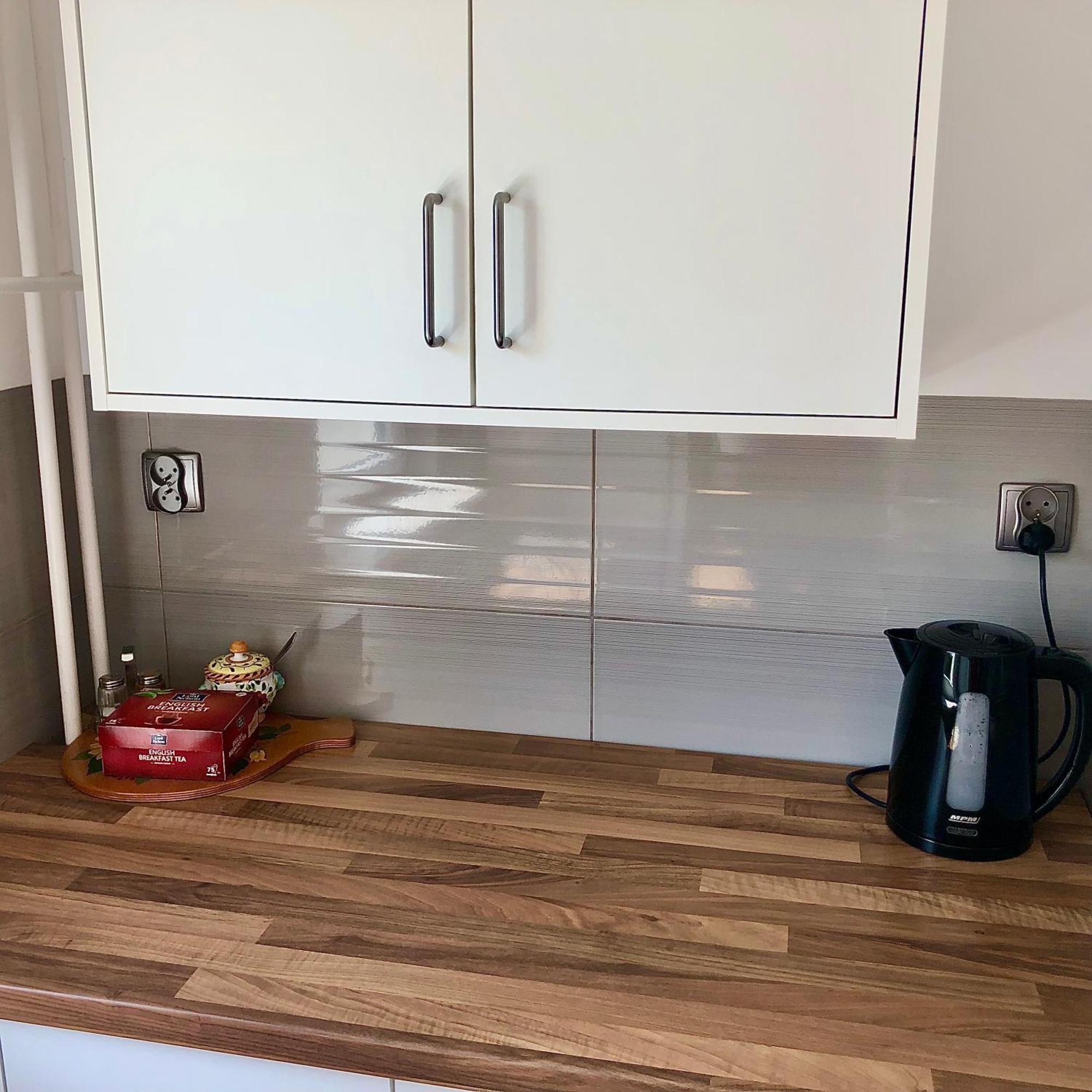 Kawalerka Z Prywatna Lazienka I Kuchnia Apartment *