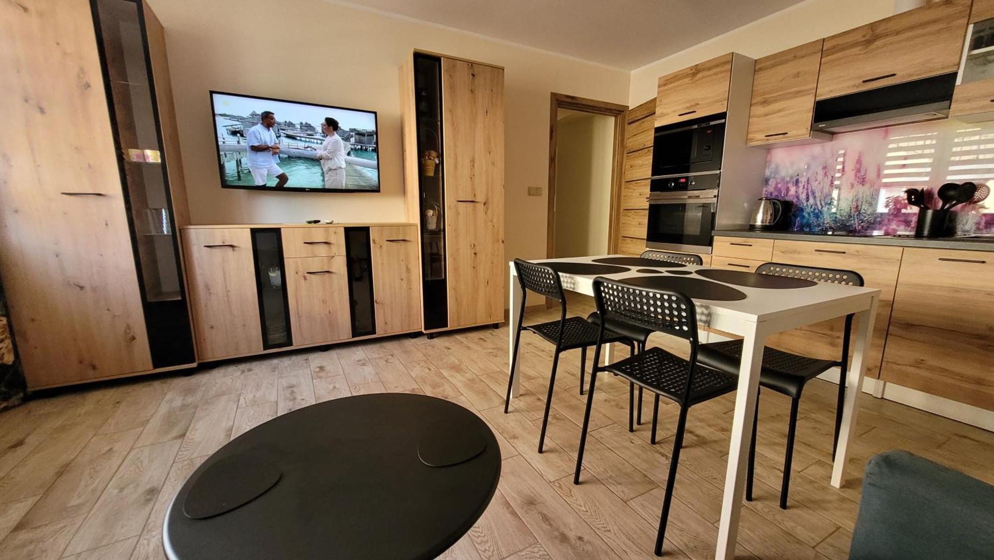 Apartment Jodlowa 17 *