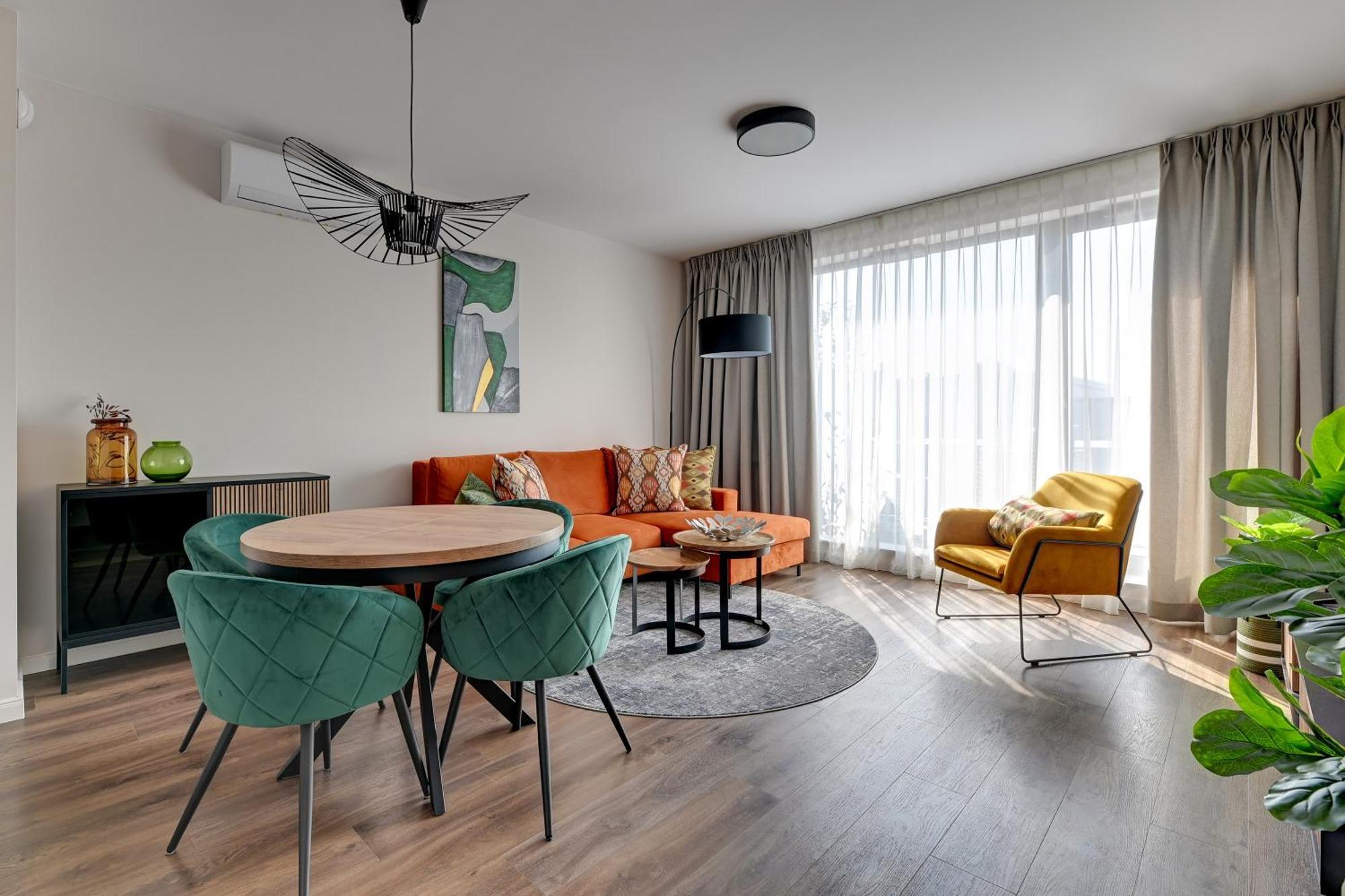 Scala Center Premium With Parking By Lion * Gdańsk