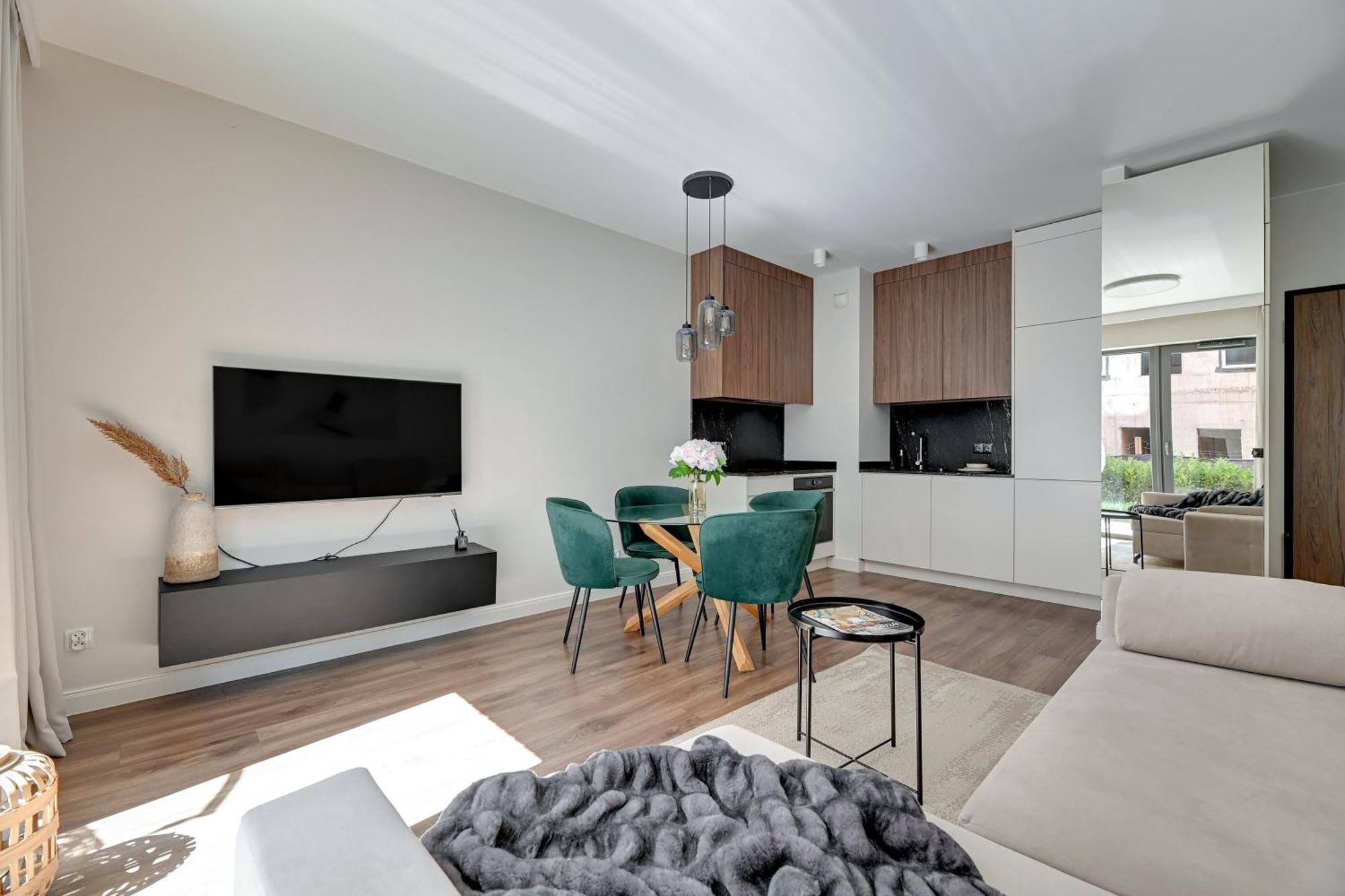 Scala Center & By Lion Apartment
