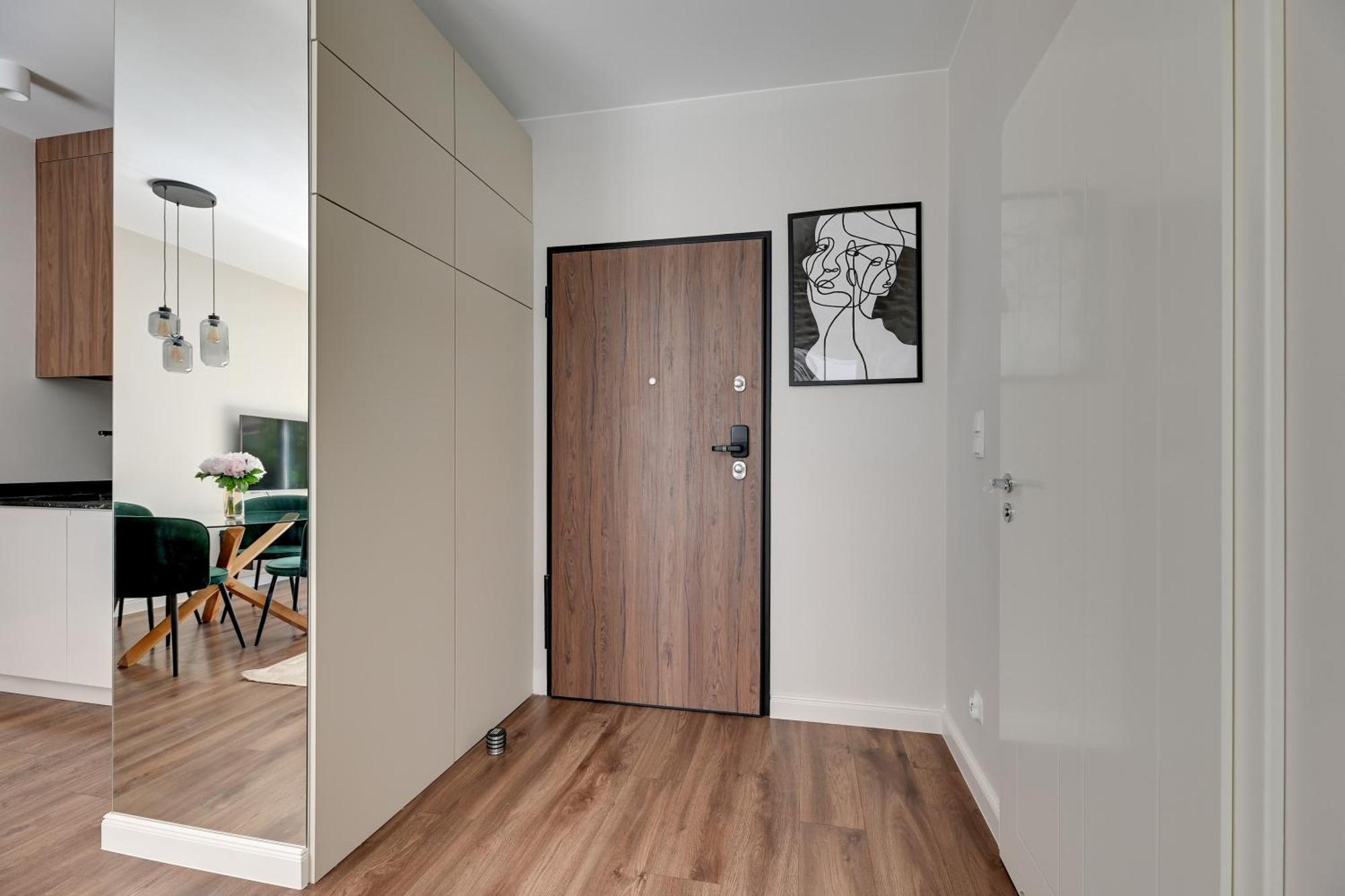 Scala Center & By Lion Apartment *