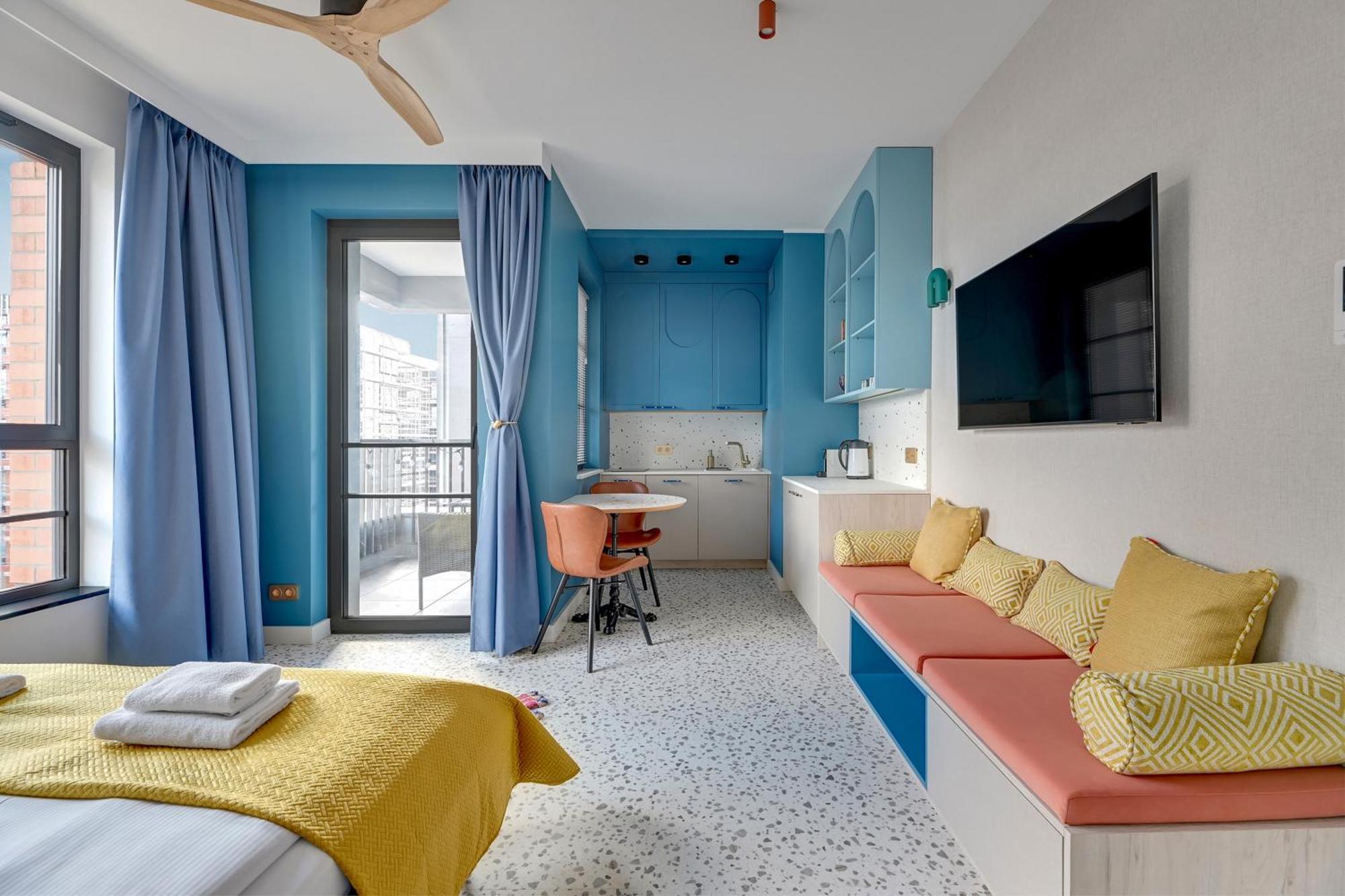 Doki Living By Blue Mandarin Parking & Foodhall Gdansk