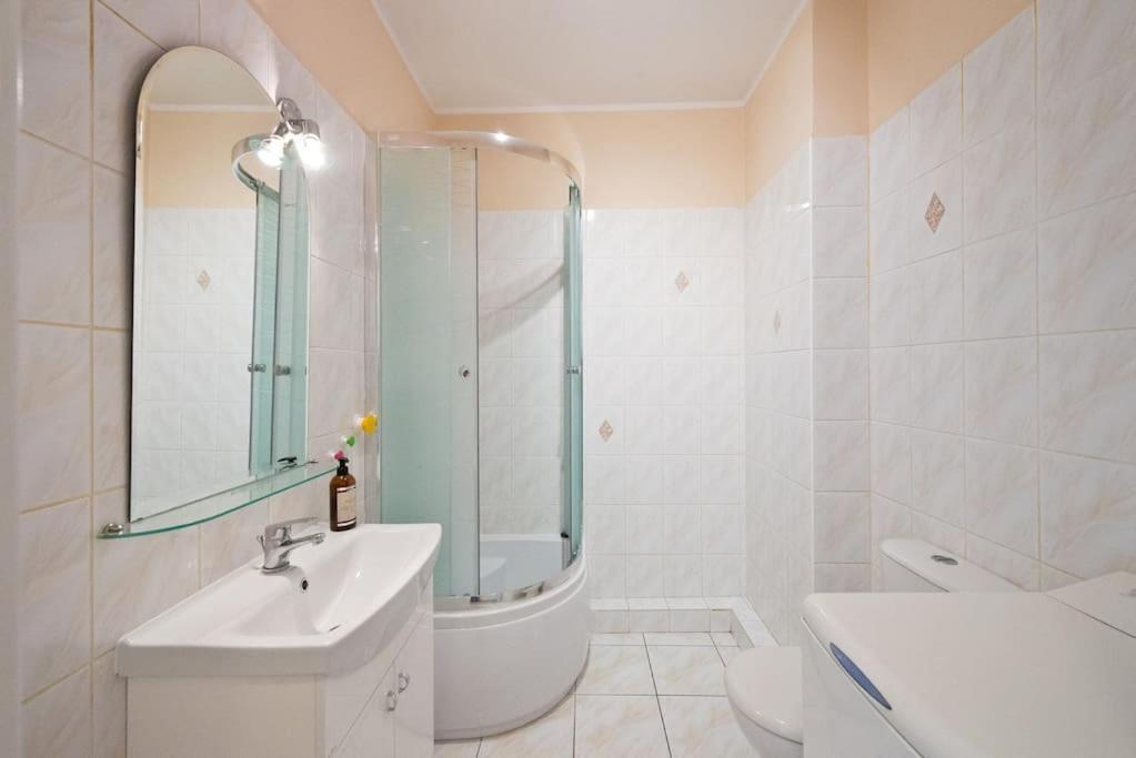Apartment Sloneczna Kawalerka Blisko Centrum Z Balkonem I Parkingiem Gdansk