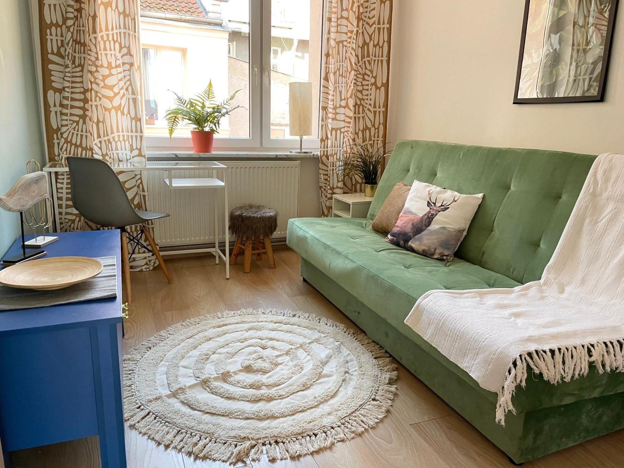 Hello Amazing River View 4 Bedrooms & Balcony Huoneisto