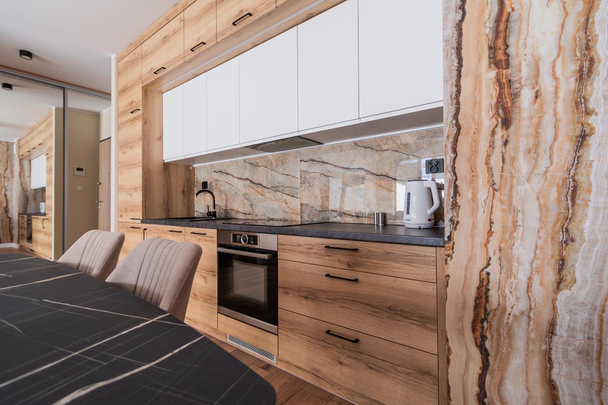 Apartment Glow Apartments, Letnica - Szesc Letnica *