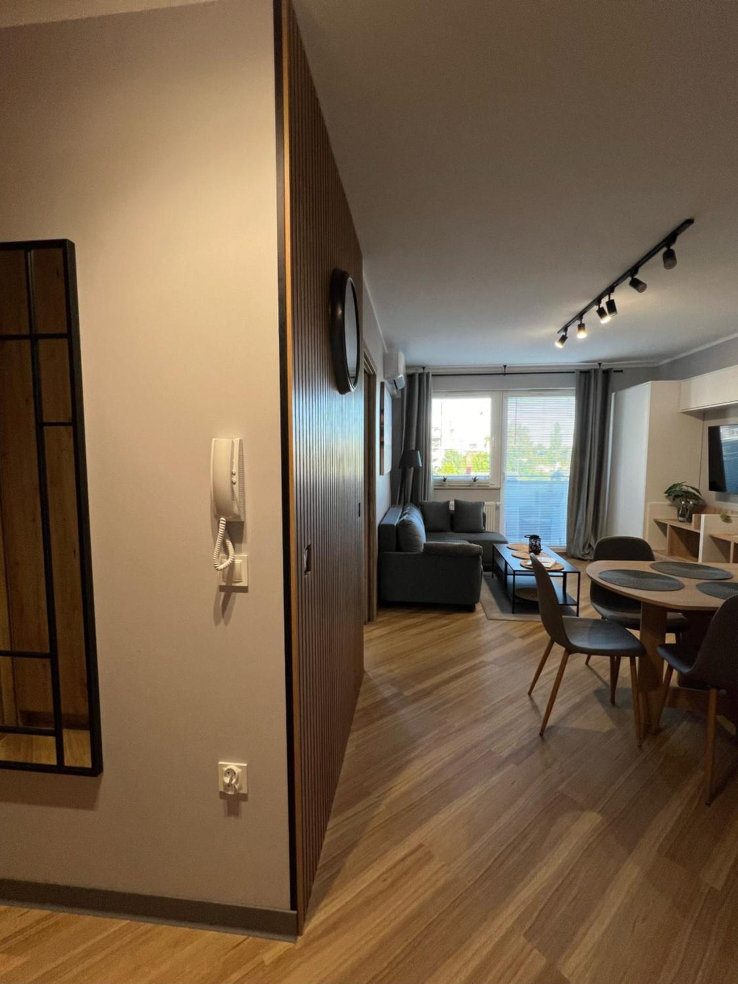 Lts Rent Luxury & Comfortable Letnica