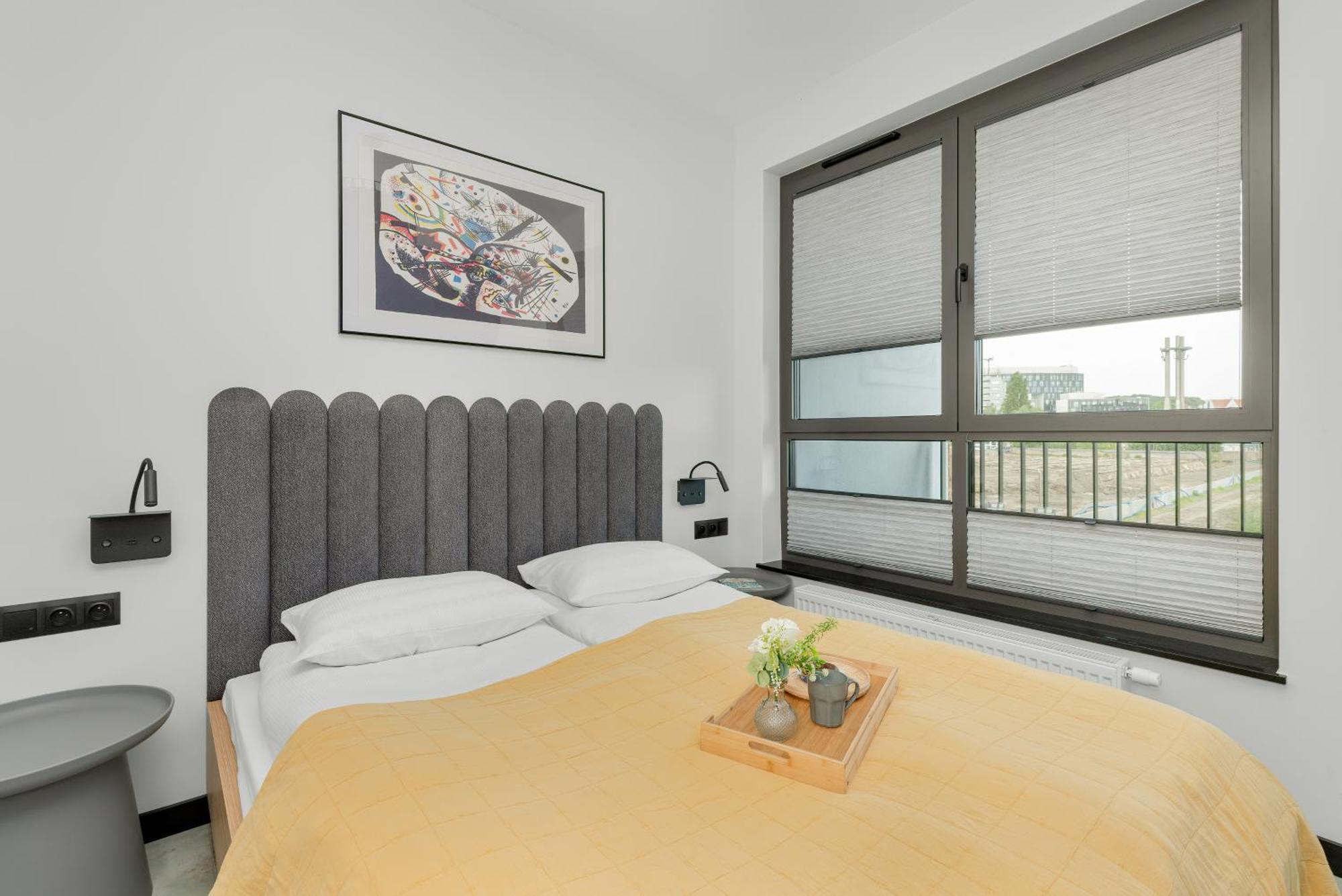Stylowe Apartmenty Z Parkingiem Popieluszki W Gdansku By Renters Apartment *