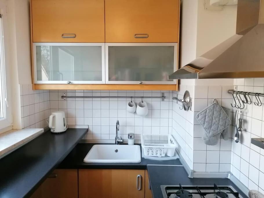 Sunny And Comfortable Double Bedroom Apartment Gdansk