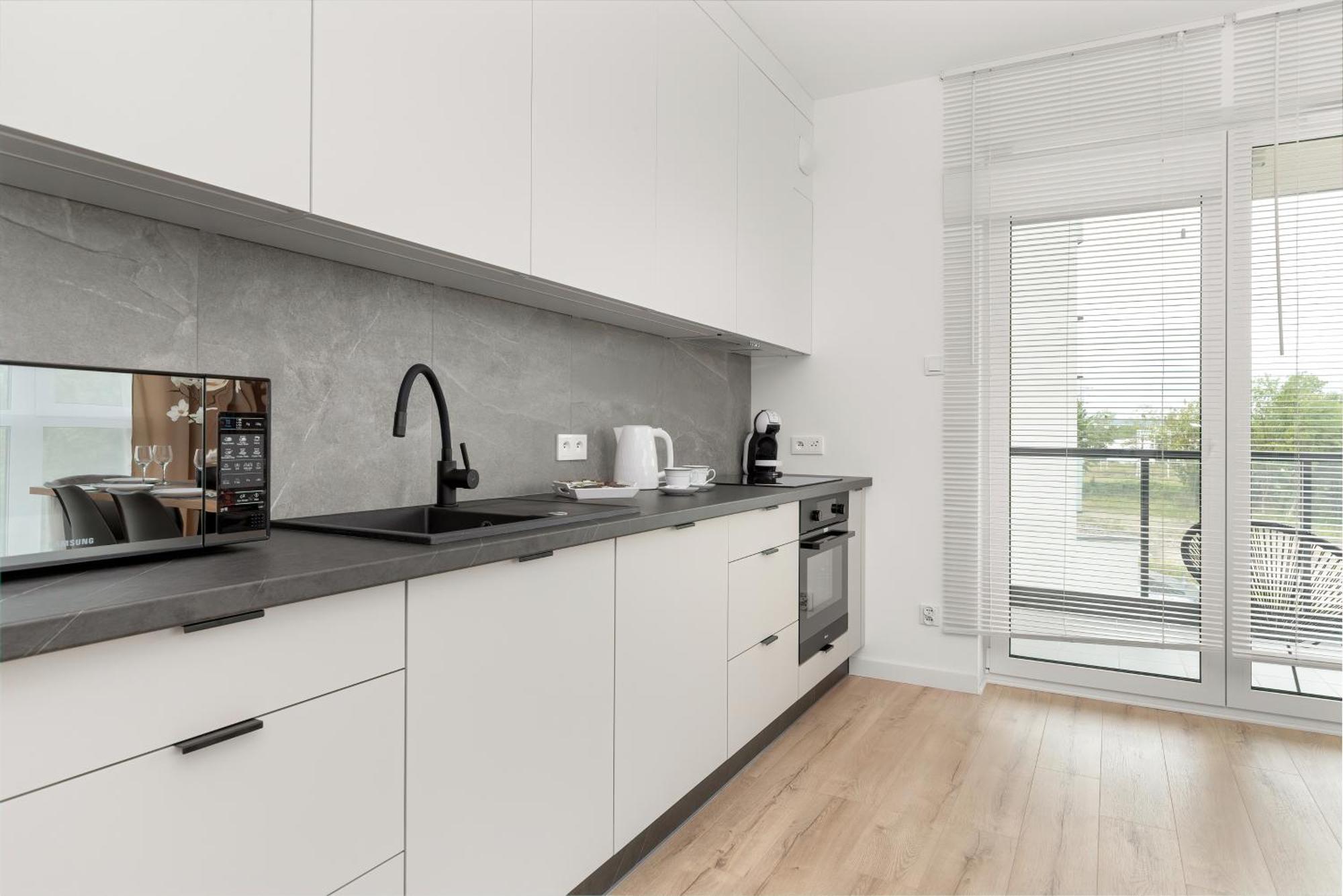 Modern Near Polsat Arena By Renters Apartment