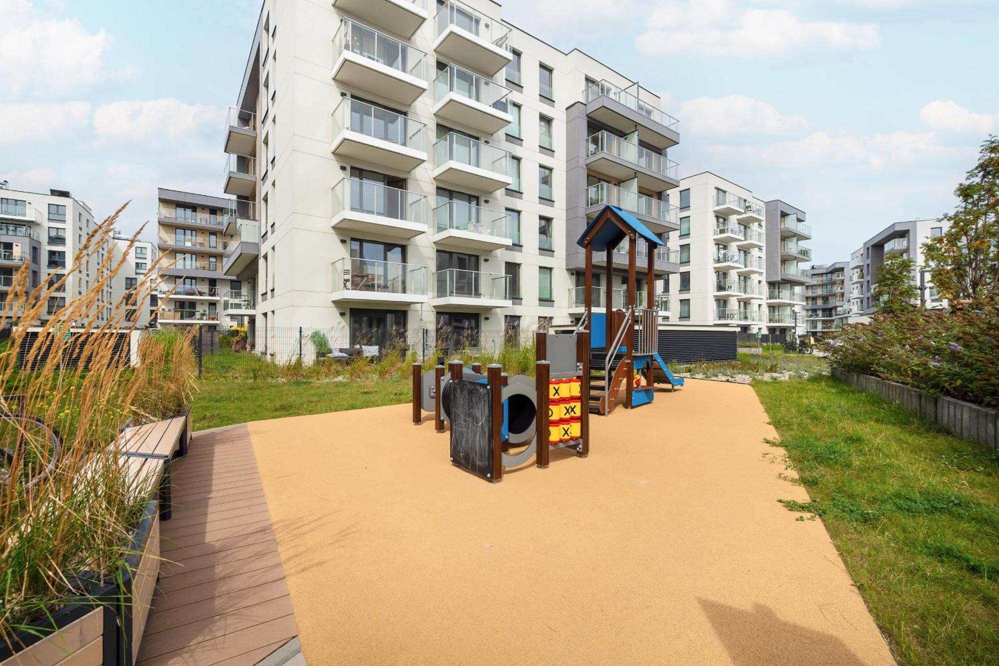 Sea And Stadium In Good Design With Parking & Garden By Rent Like