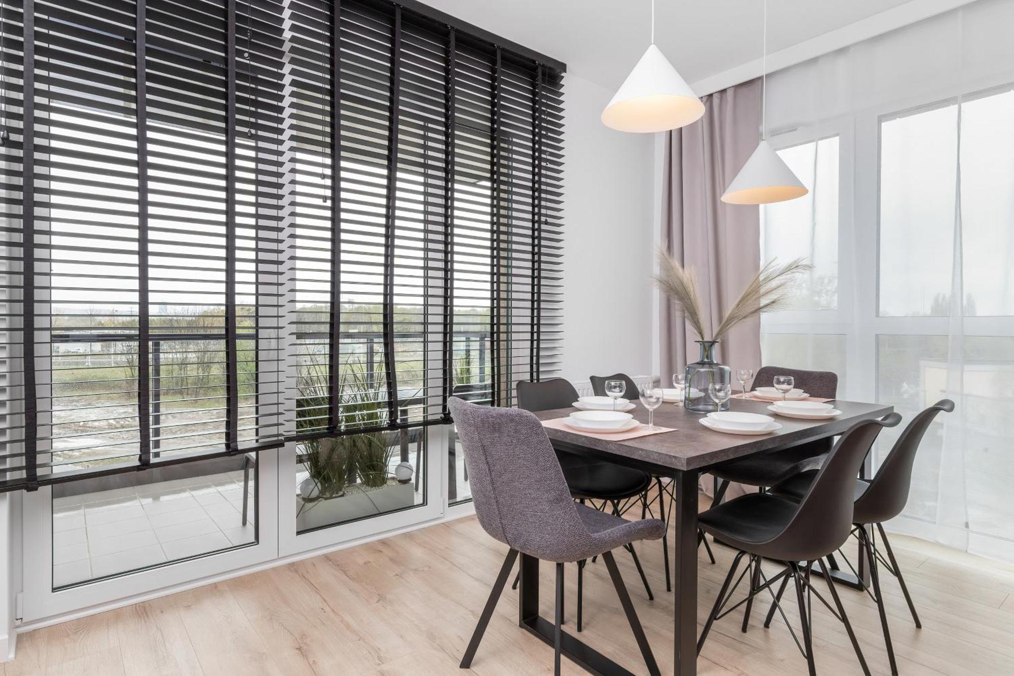 Bright & Modern With Parking Near Arena By Renters Apartamento Gdańsk