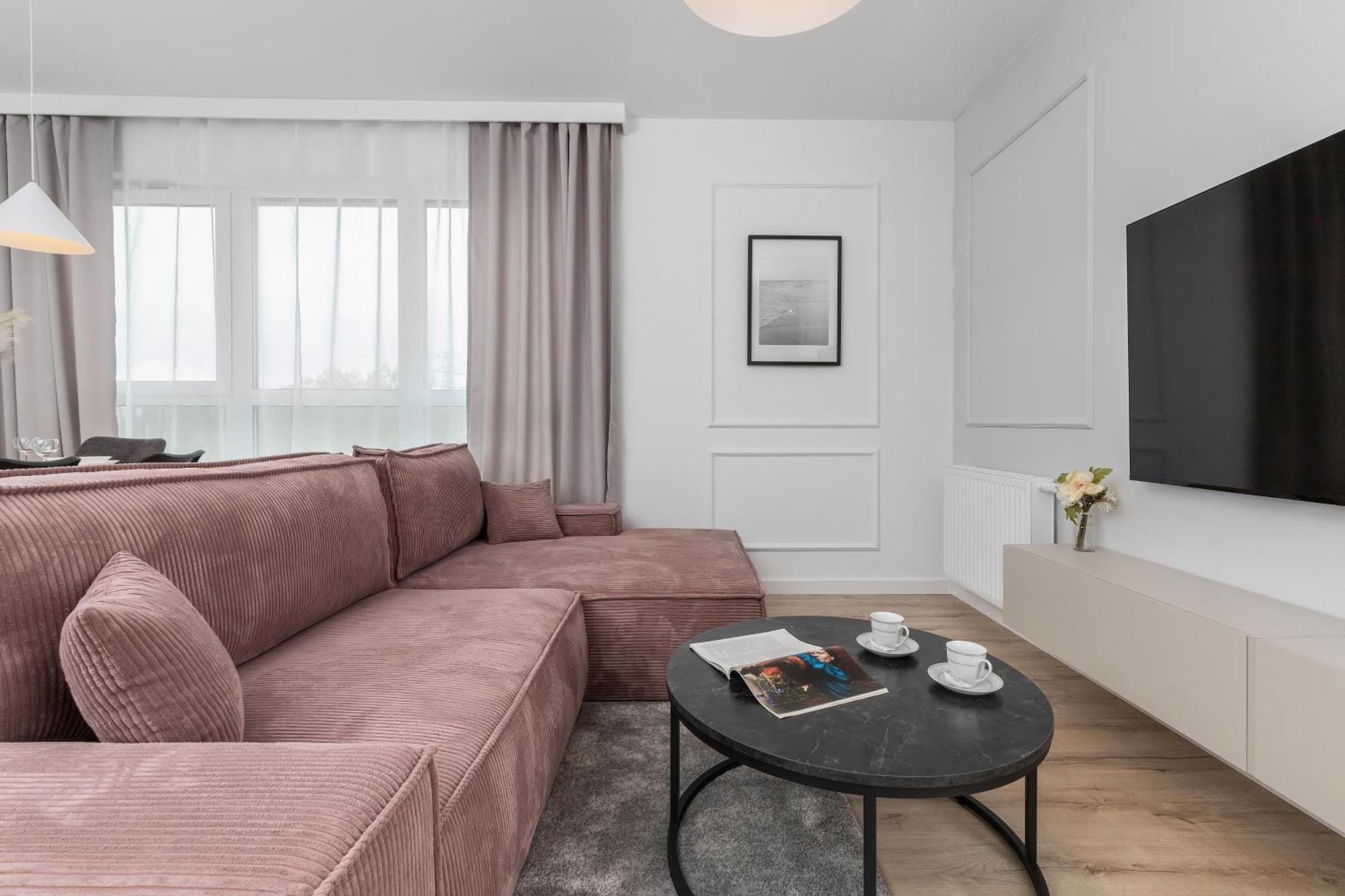 Bright & Modern With Parking Near Arena By Renters Apartamento Gdańsk