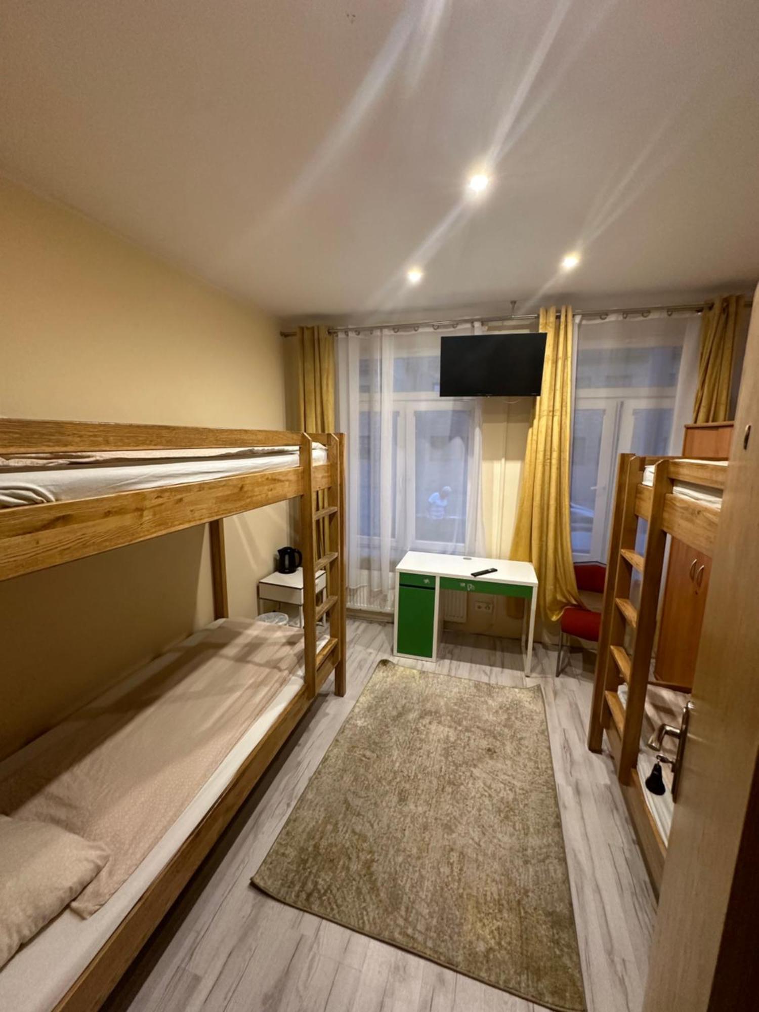 Hostel4u