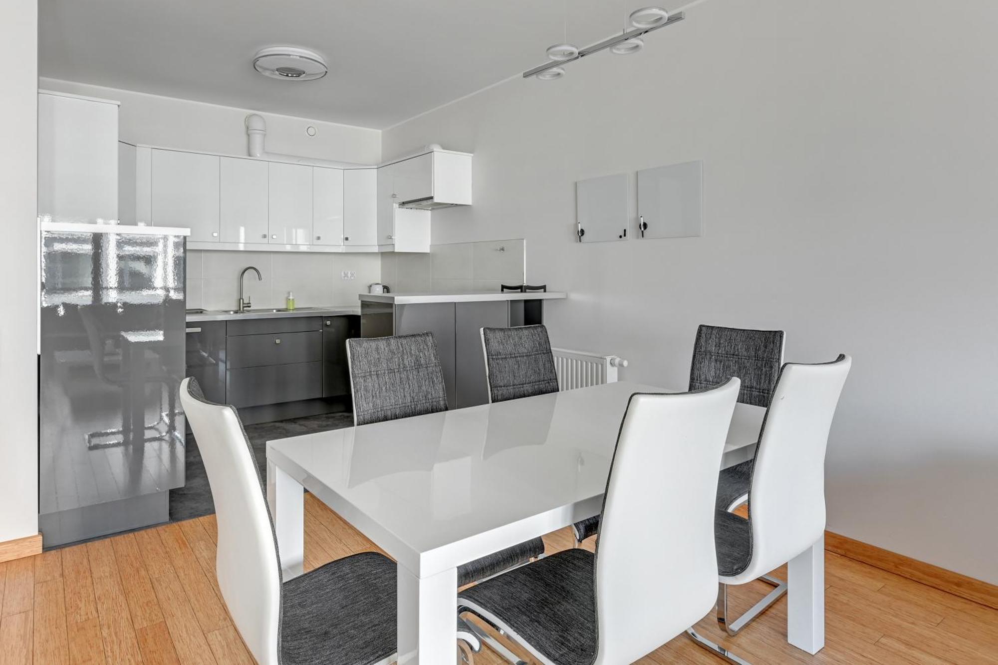Apartment Waterlane Riverside - Spa, Pool, Gym & Parking By Downtown Gdansk