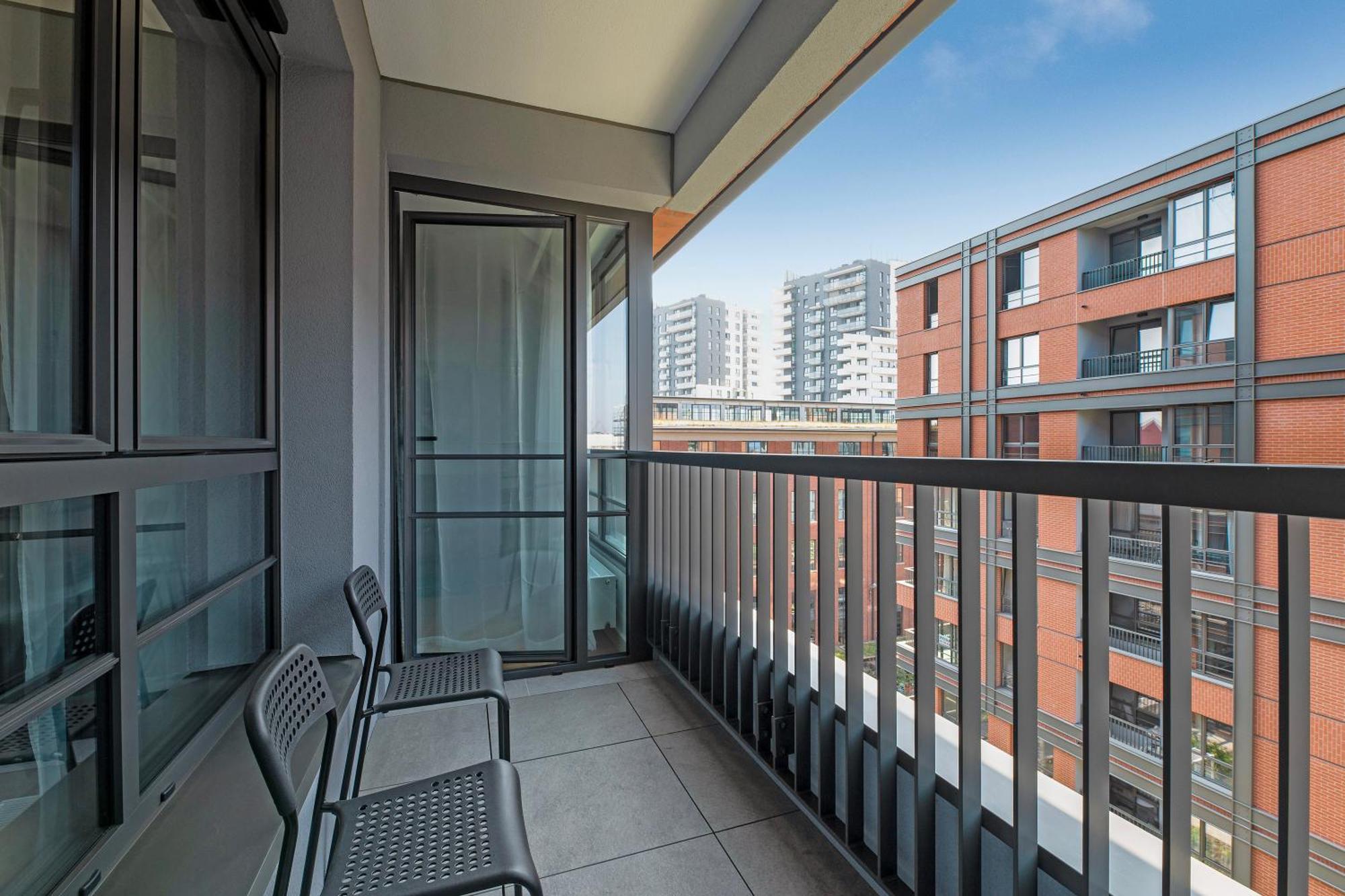 Apartament Doki Living By Blue Mandarin Parking & Foodhall