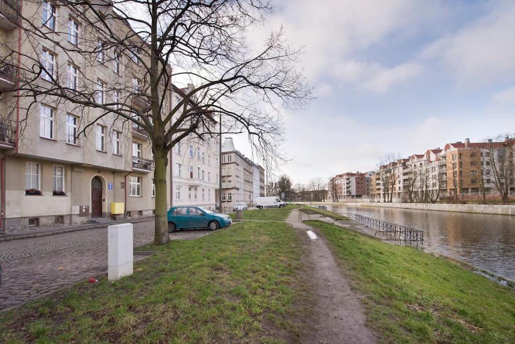 Lovely Down Town By The Motlawa River Gdansk
