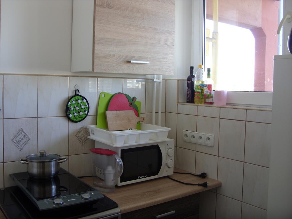 Lägenhet Apartament Obroncow Wybrzeza