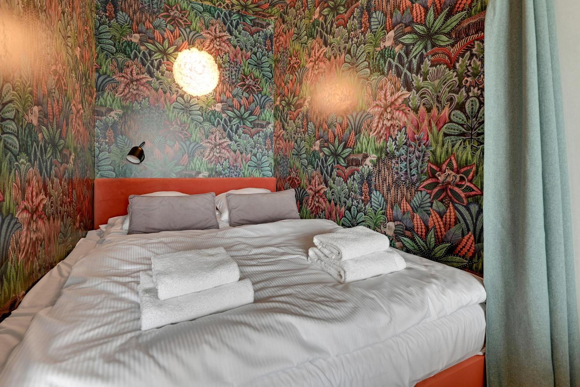 Blue Mandarin Seaside Apartment *