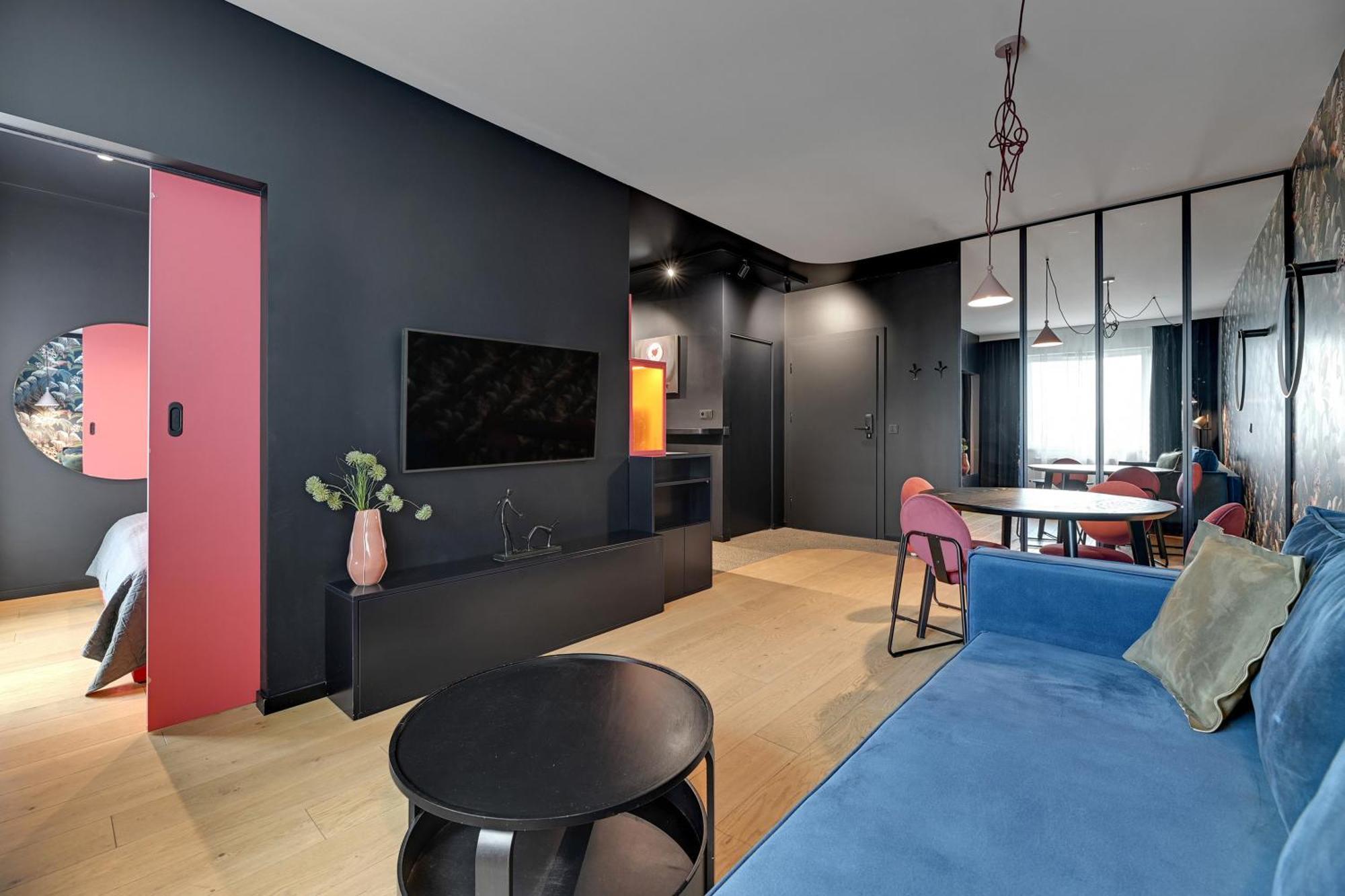 Blue Mandarin Seaside Apartment *