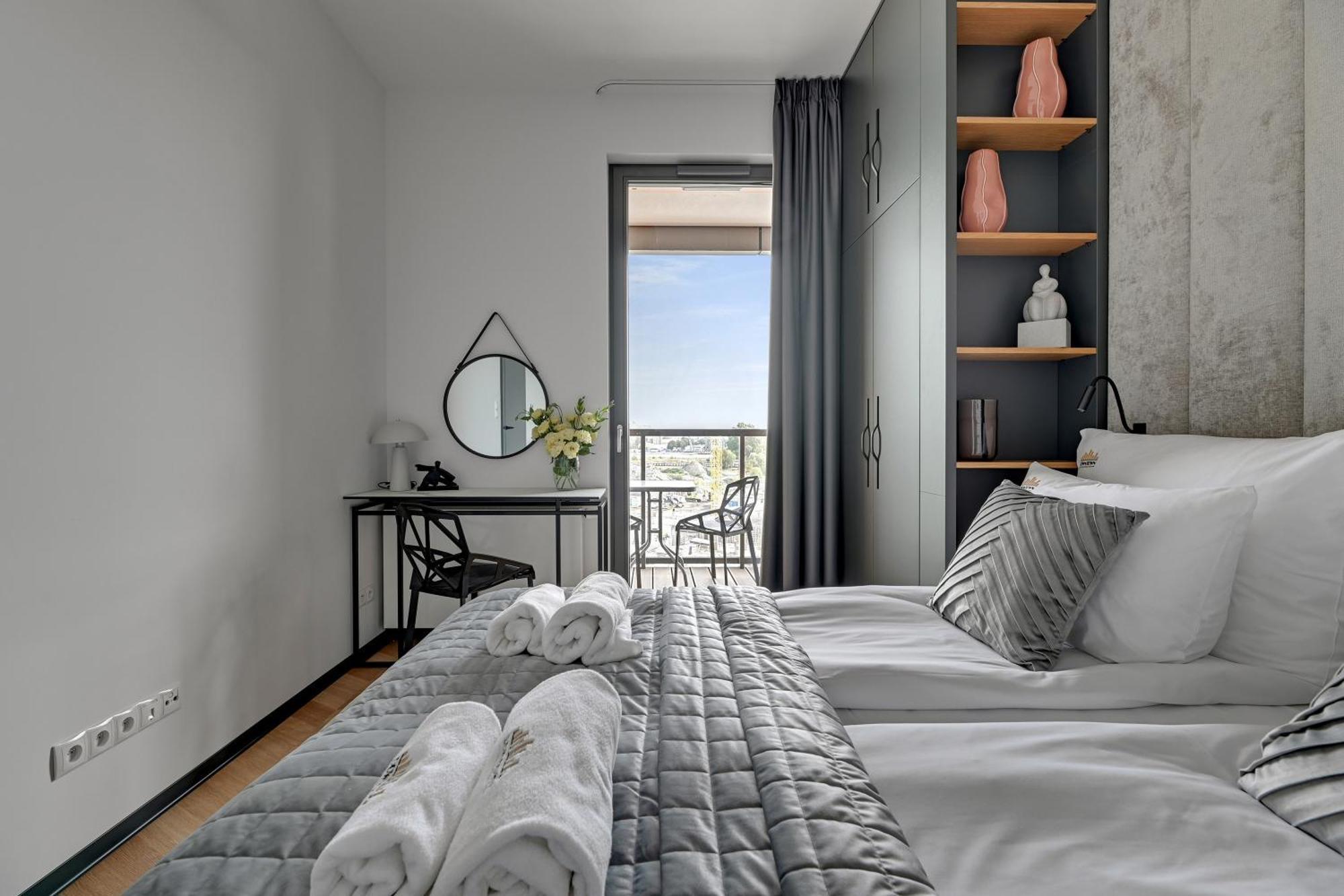 Brabank Riverside - Sauna, Business & Gym By Downtown Apartment *