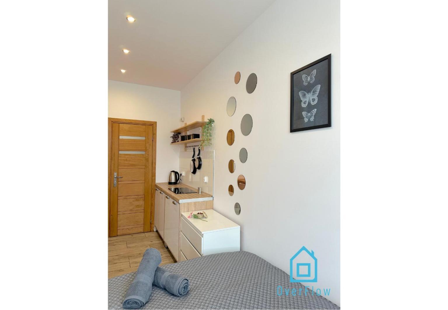 Birch Studio- Peaceful Retreat, 10 Minutes To Gdansk Old Town & Seaside Apartment Danzig