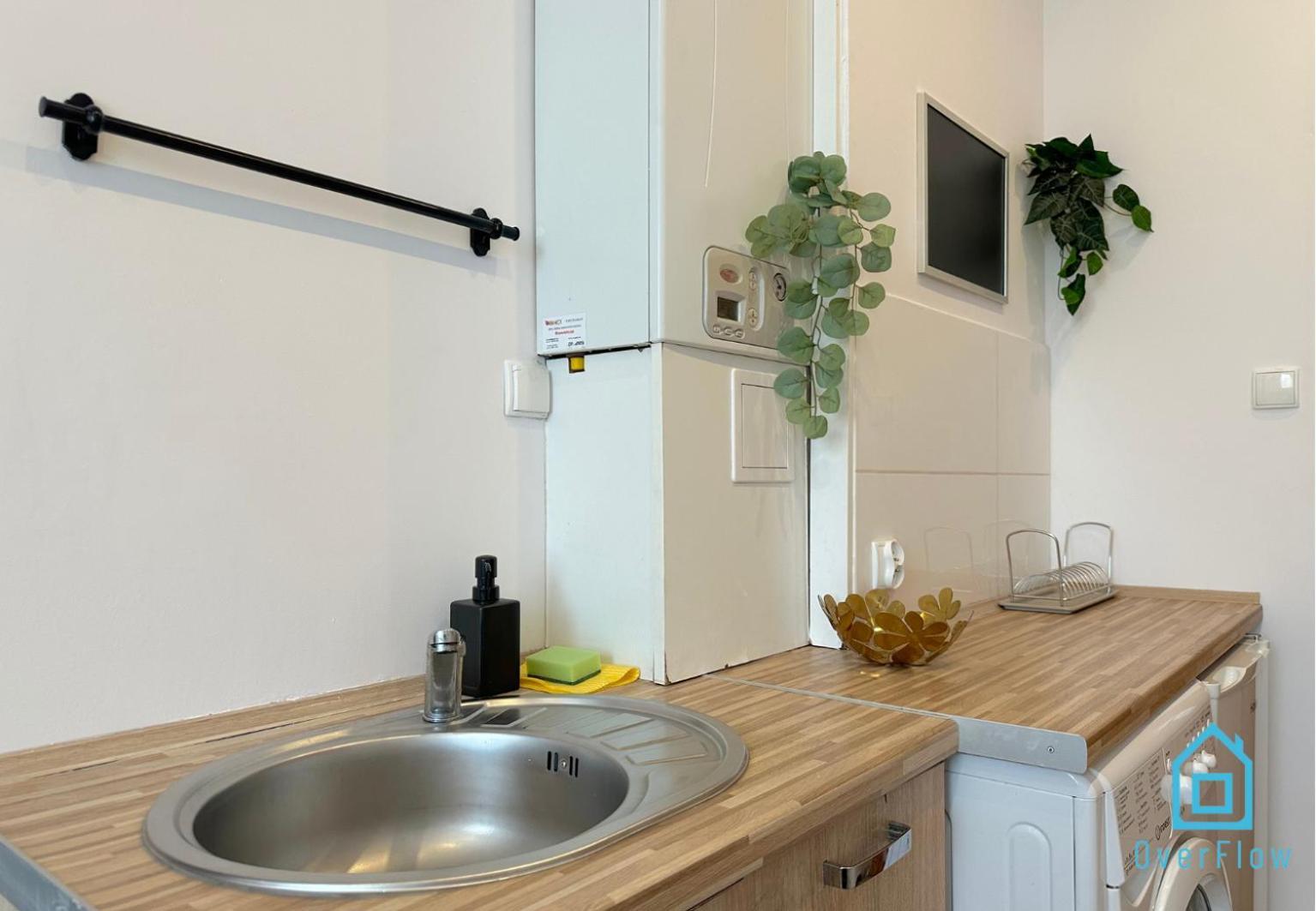 Birch Studio- Peaceful Retreat, 10 Minutes To Gdansk Old Town & Seaside Apartment