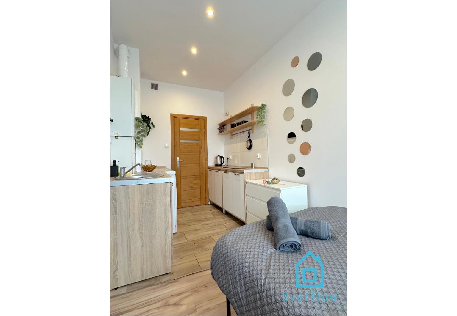 Apartment Birch Studio- Peaceful Retreat, 10 Minutes To Gdansk Old Town & Seaside