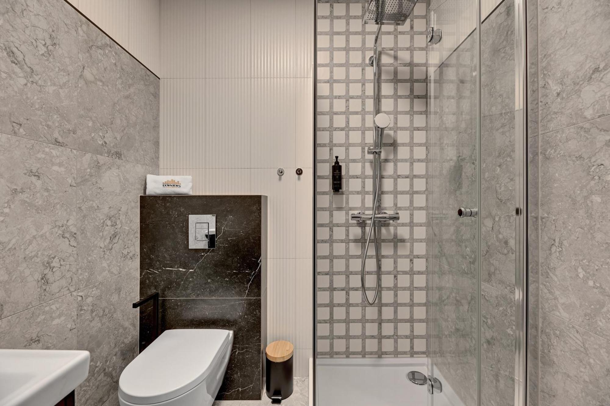 Stagiewna By Downtown Hotel apartamentowy