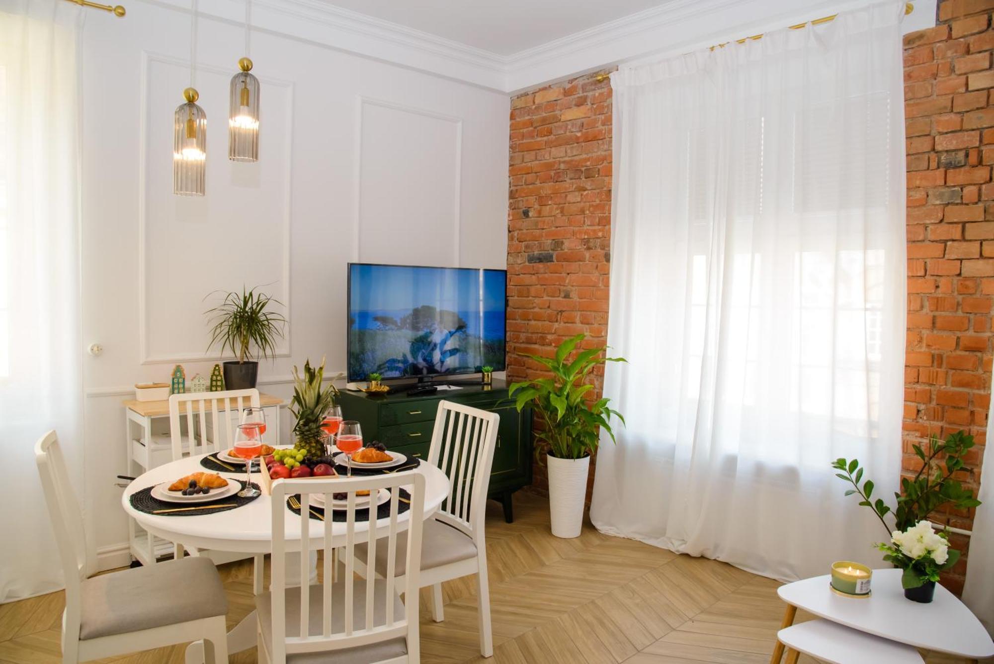 Maya's Flats & 36 - Chlebnicka Old Town Apartamento *