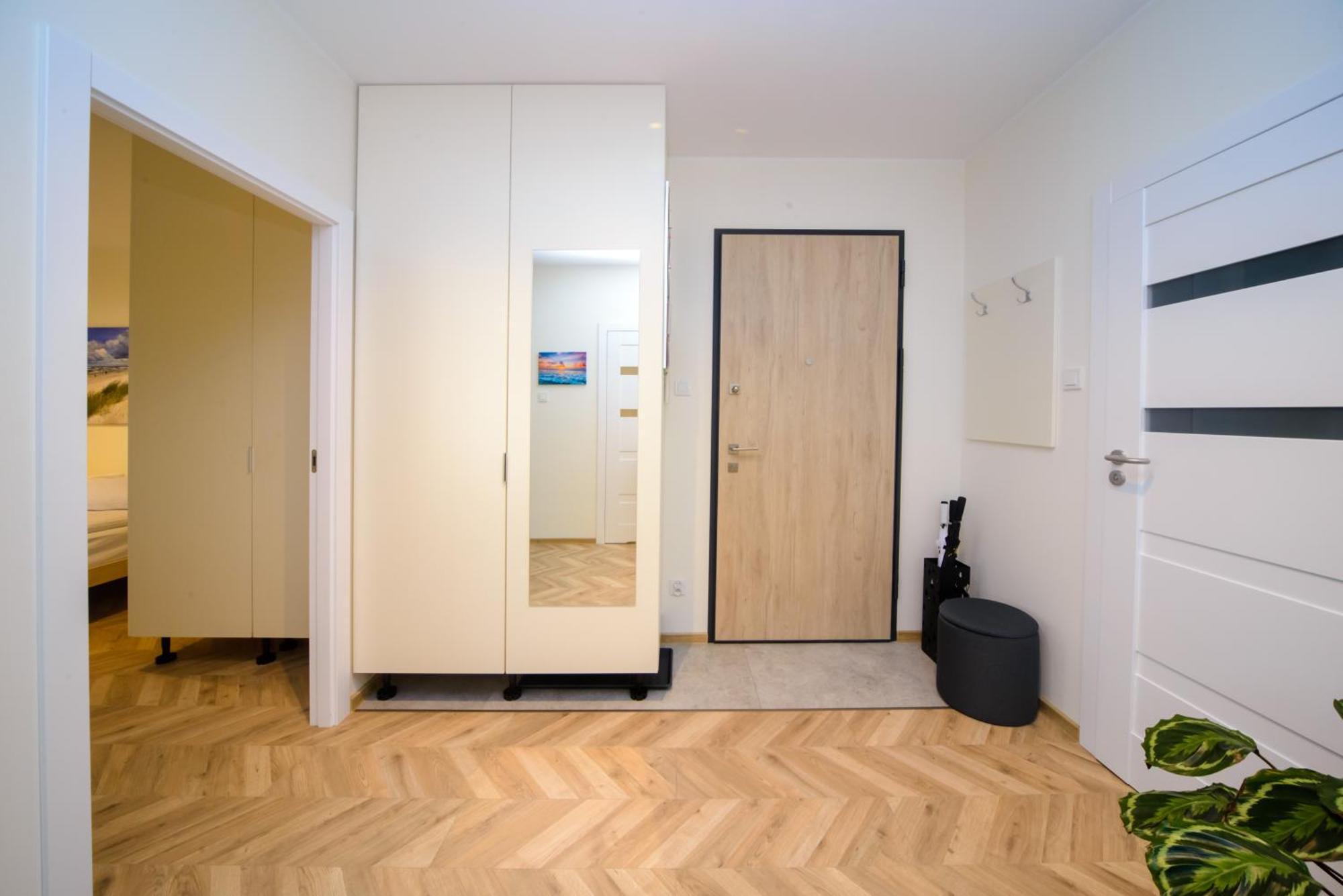 Maya's Flats & 100 Sea View - 3 Pokojowy Na Letnicy Apartment *