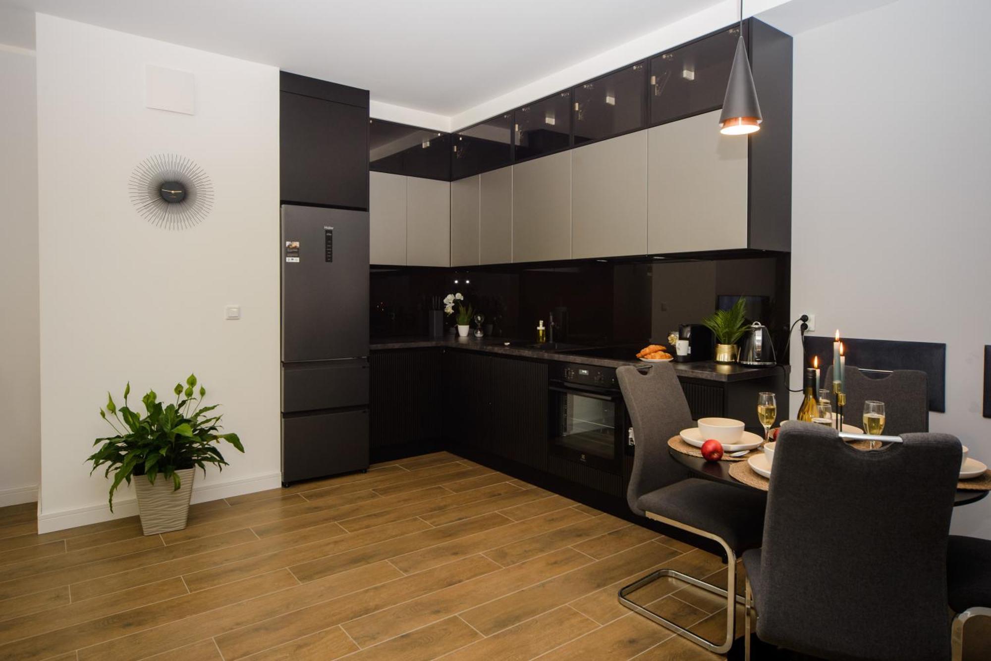 Maya's Flats & 32 - Granaria *