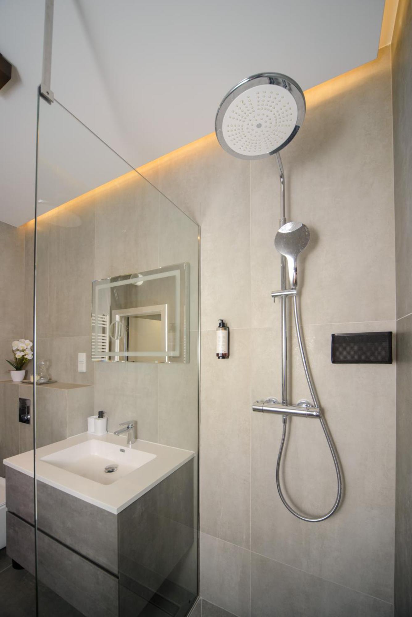 Maya's Flats & 32 - Granaria Apartamento
