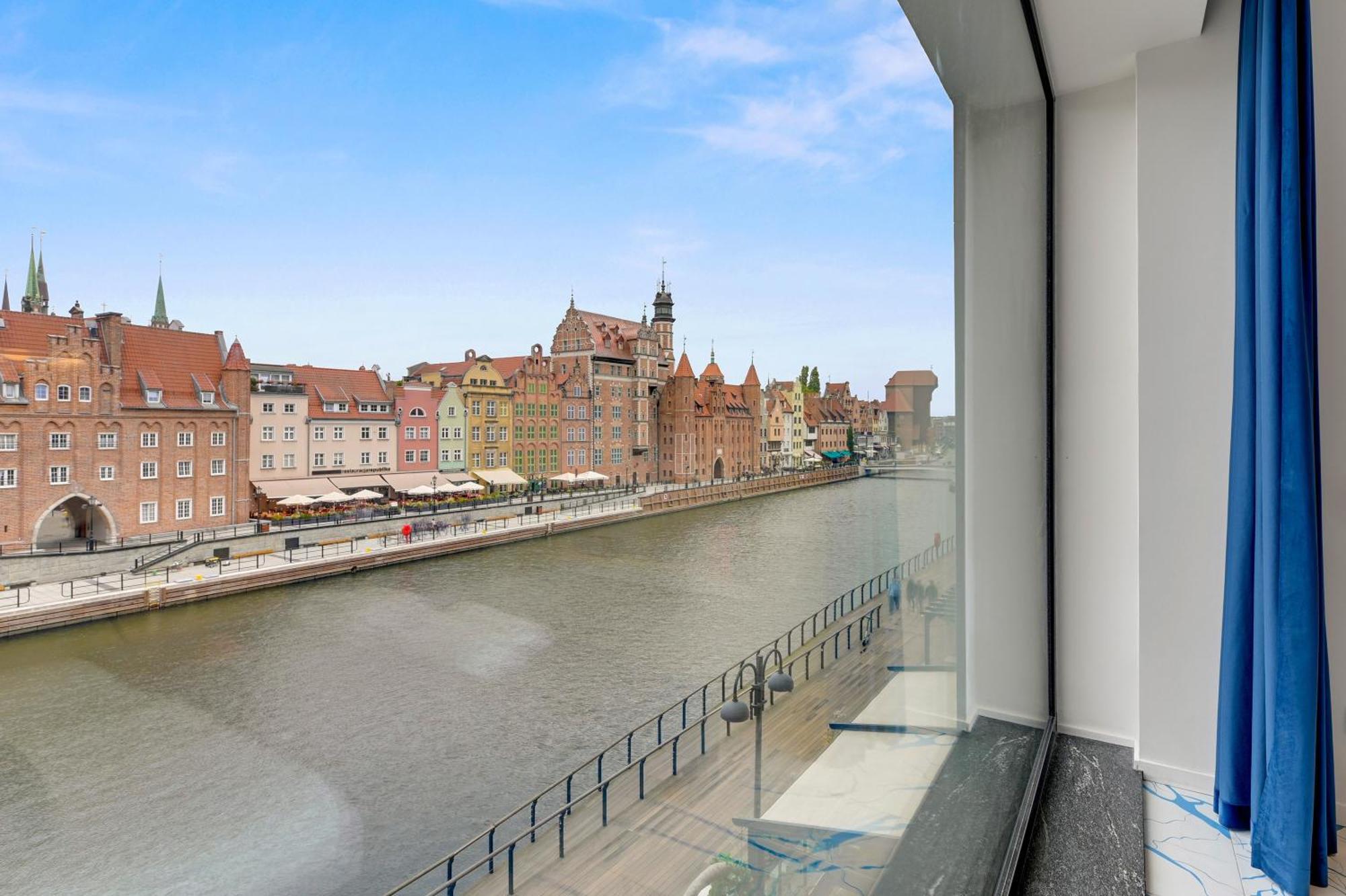 Deo Plaza Riverside & Radisson By Downtown Gdansk