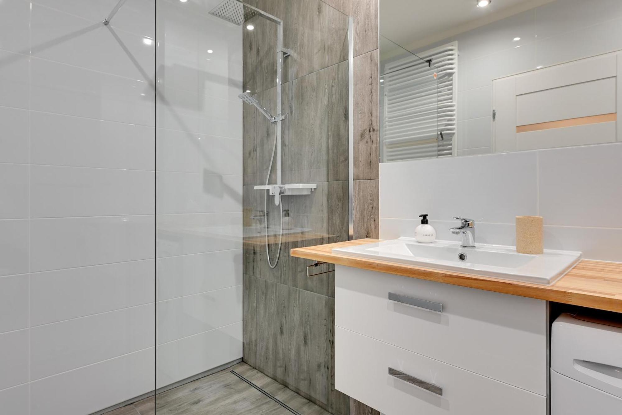 Apartmate- Heart Of Oldtown Apartment- Sauna & Security *