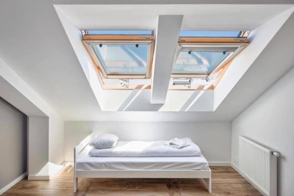 Close-central - One Bedroom With Balcony - Center - Sb12 Leilighet *