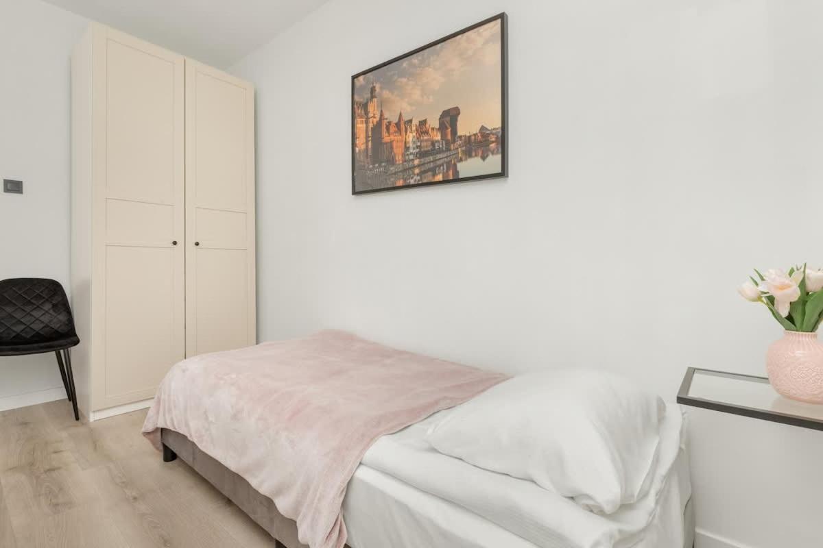 Klimatyzowany Apartament Z Parkingiem By Rent Like Apartment