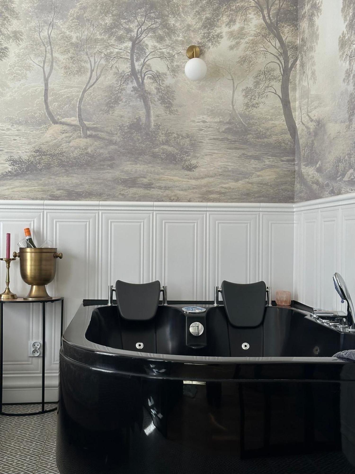 Jacuzzi #2 - Relax Apartment *