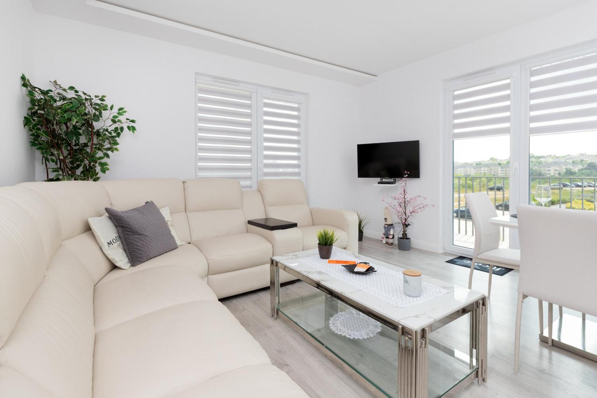 Spacious & Bright Family In By Renters
