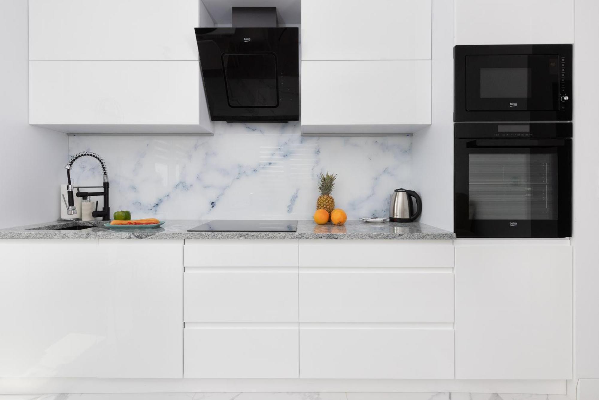 Spacious & Bright Family In By Renters
