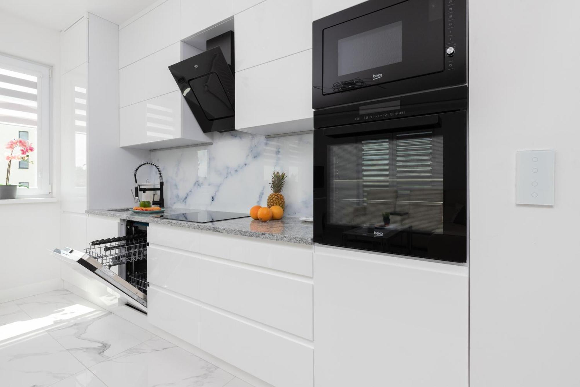 Apartment Spacious & Bright Family In By Renters