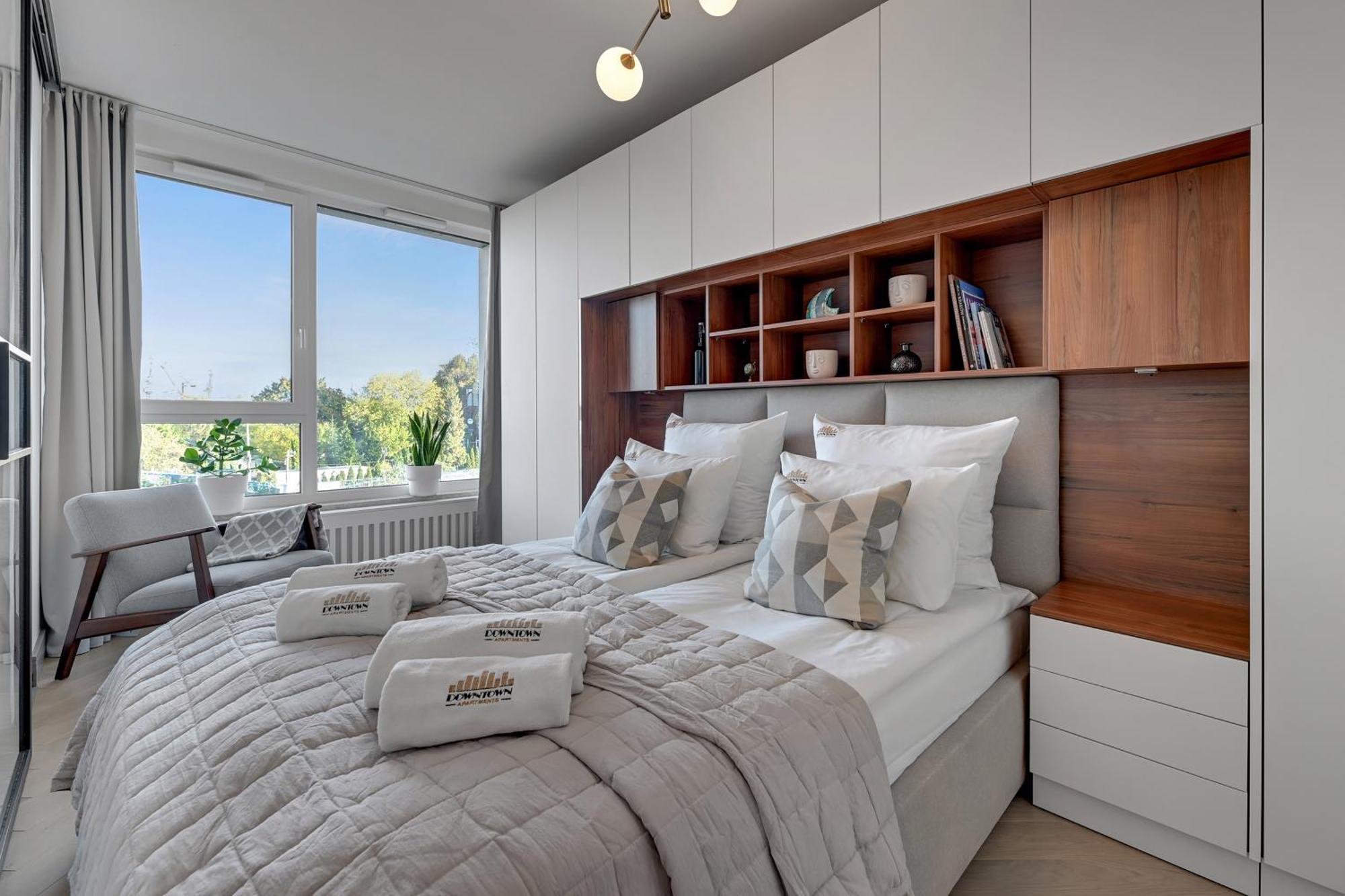 Chlebova - Riverside View Terrace, Free Parking, Gym & Kidsplay By Downtown *