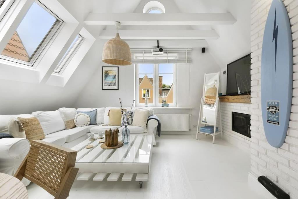 Elite Reverie Old Town Apartment