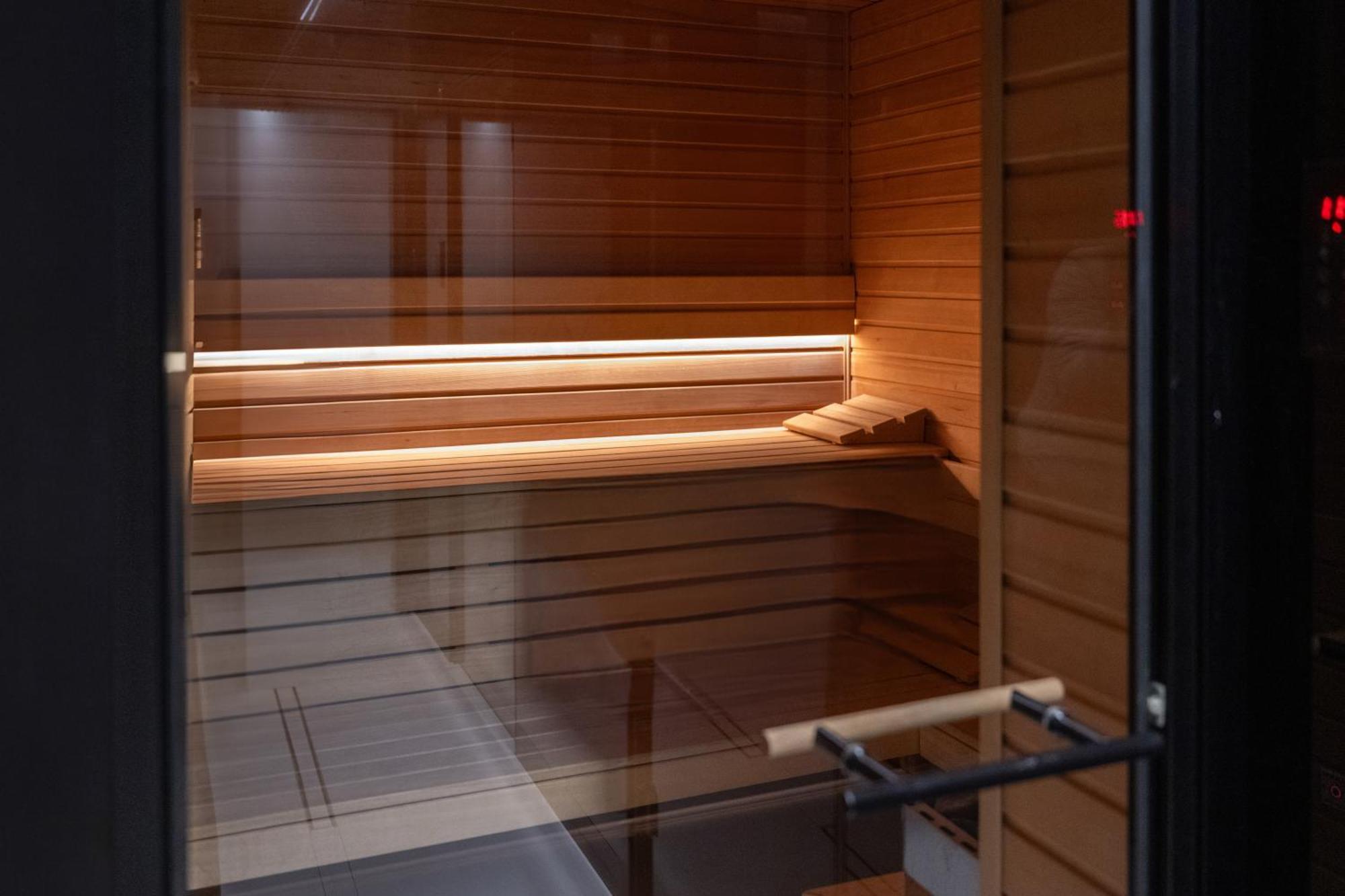 Brabank Riverside Stara Stocznia Premium Sauna & Gym *