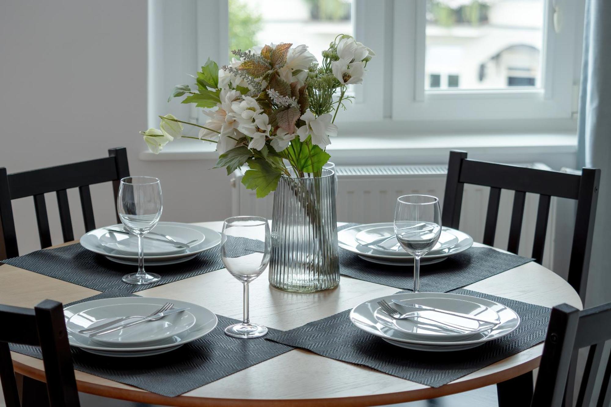 Apartamento Przestronny I Jasny Wrzeszcz By Renters Gdańsk