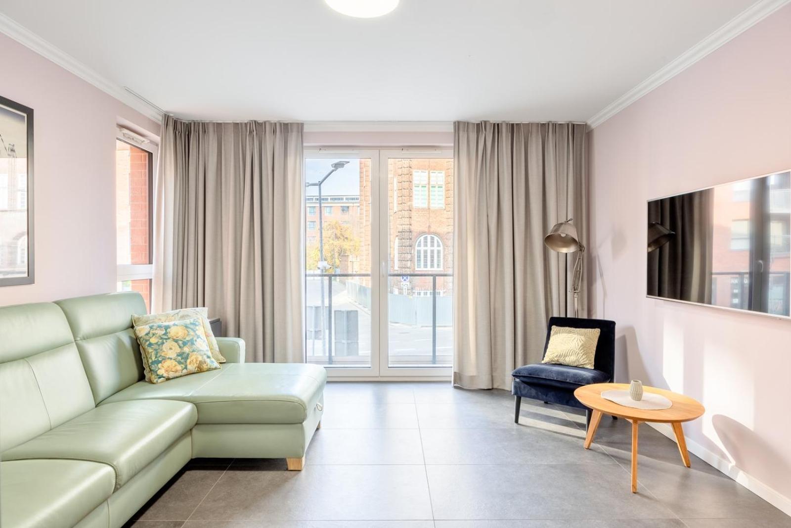 Rent40 Aura Old Town *