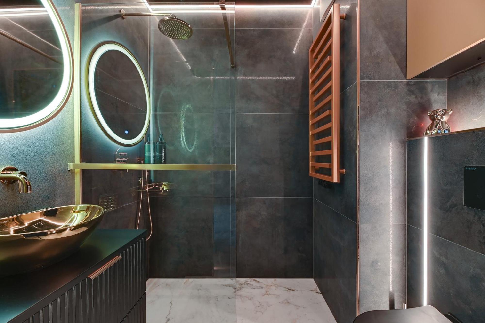 Hollywood Jacuzzi By Downtown Apartament