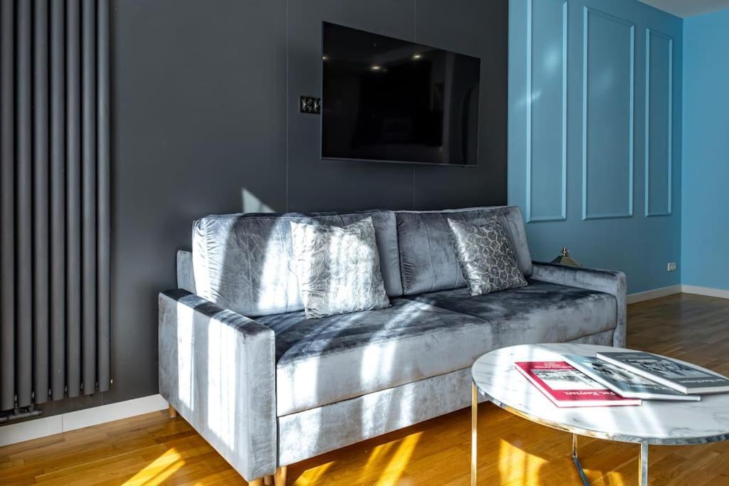 Old Town Vibes Premium Aon Apartment