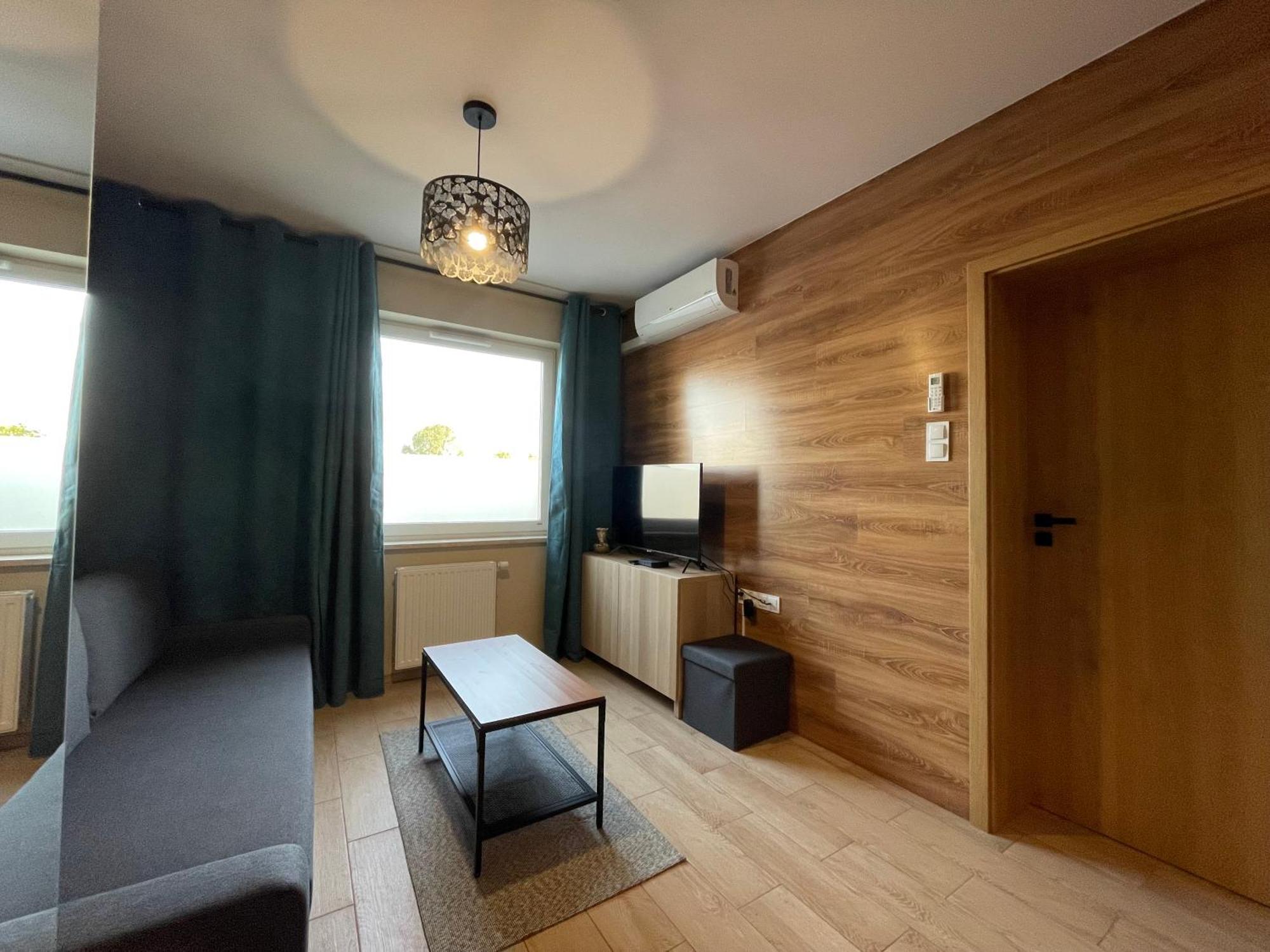 Superior Baltea 3 Rooms, 2 Bedrooms, 800m, Air Condition! Gdansk